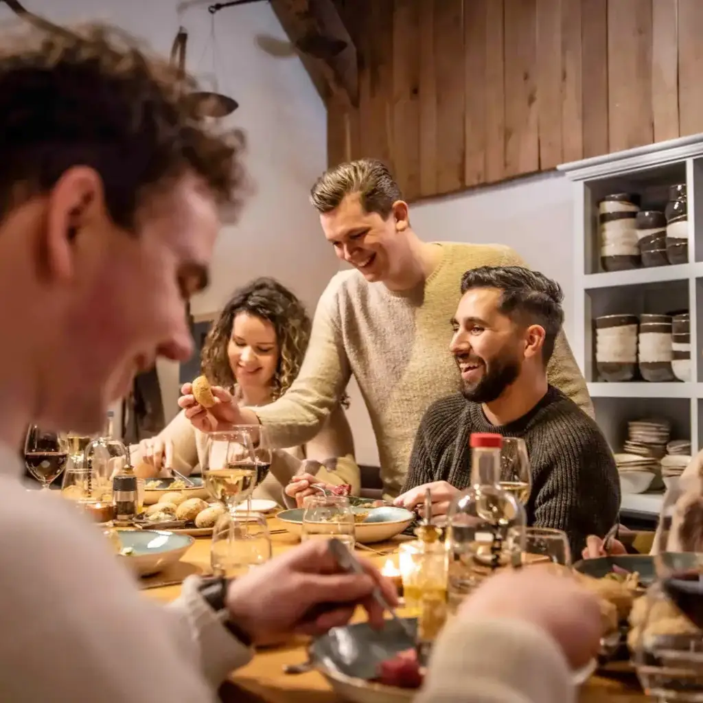 Gezellig samen tafelen